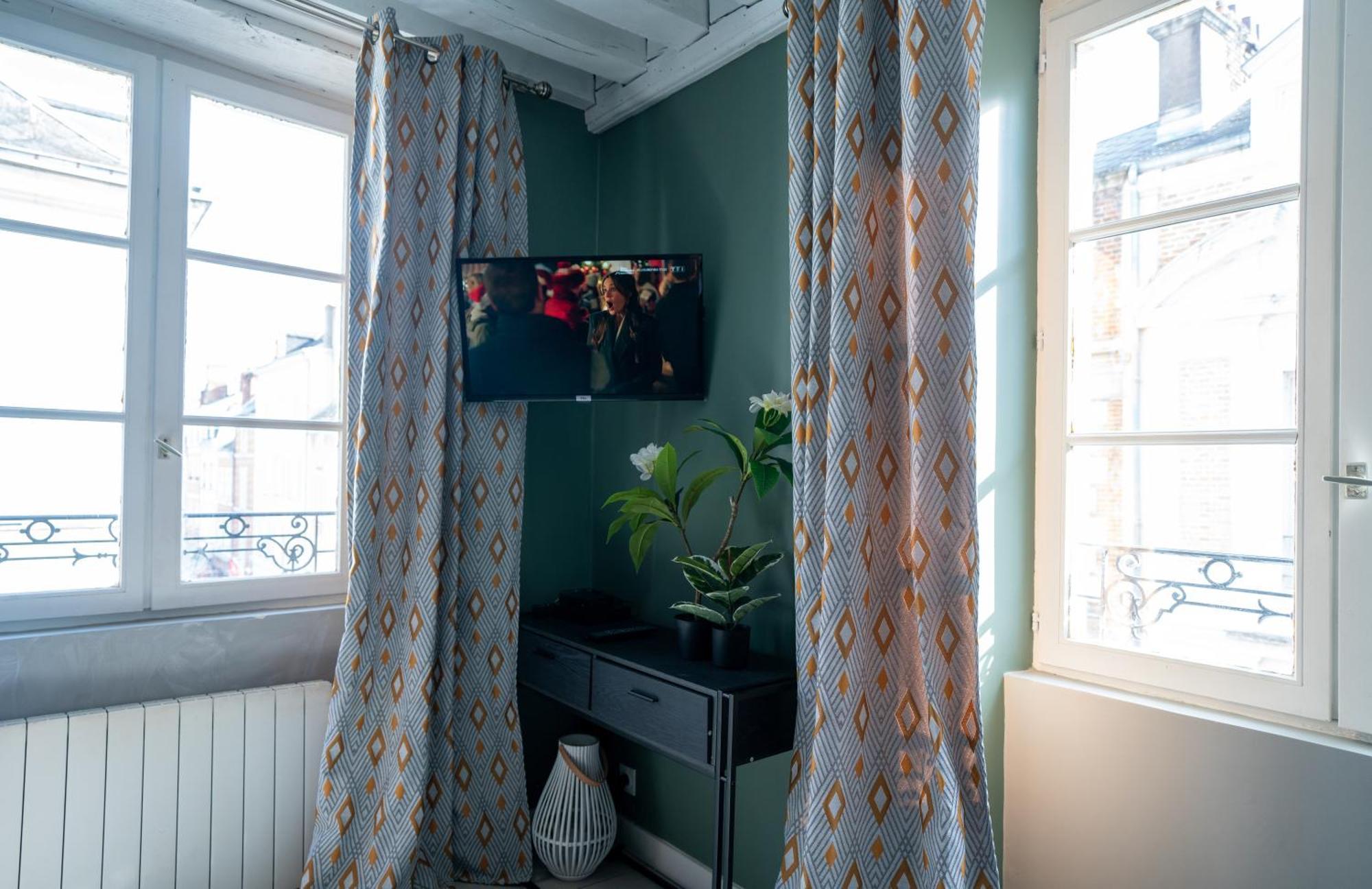 Celeste Appart - Grand Appartement Centre Ville - Refait A Neuf Orléans Eksteriør bilde